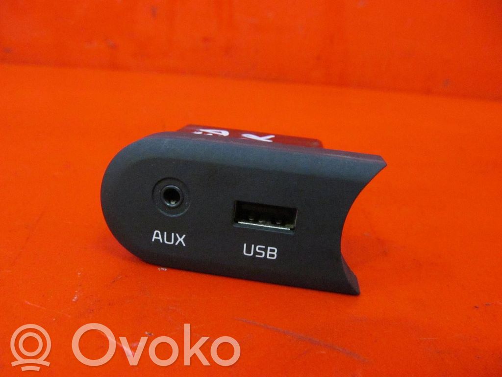 KIA Ceed Разъем USB 