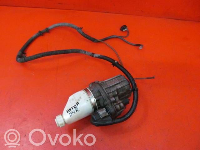Opel Astra H Power steering pump 