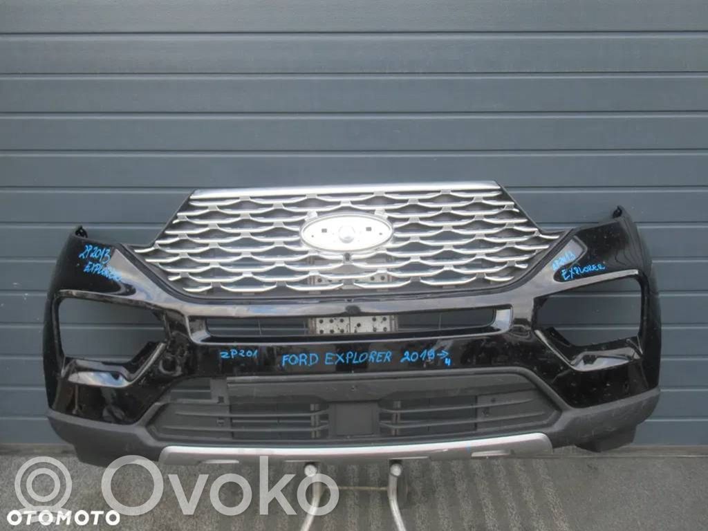 Ford Explorer VI Передний бампер 