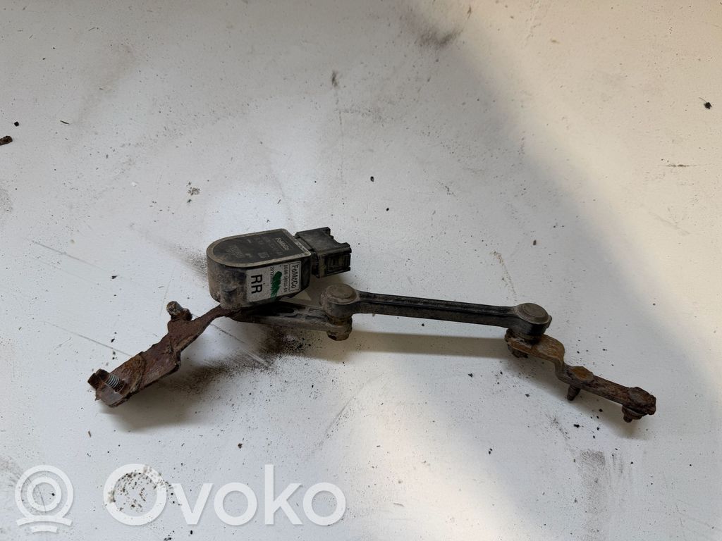 Volvo XC60 Czujnik poziomowania świateł osi przedniej 