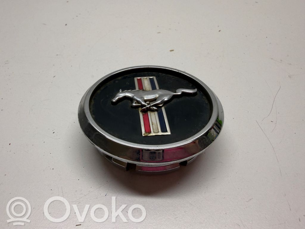 Ford Mustang V Dekielki / Kapsle oryginalne 