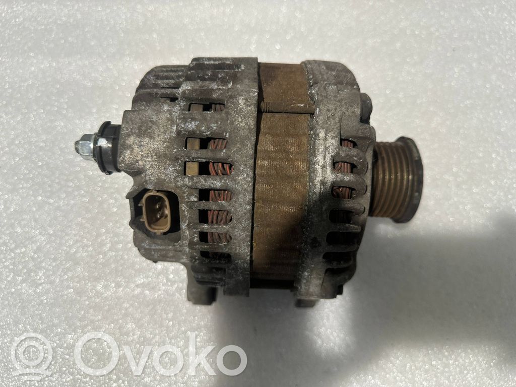 Nissan Juke I F15 Alternator 