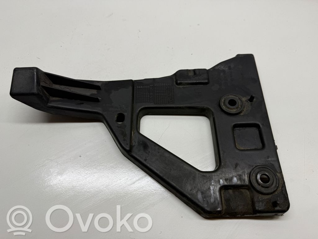 Audi A6 S6 C6 4F Front bumper mounting bracket 