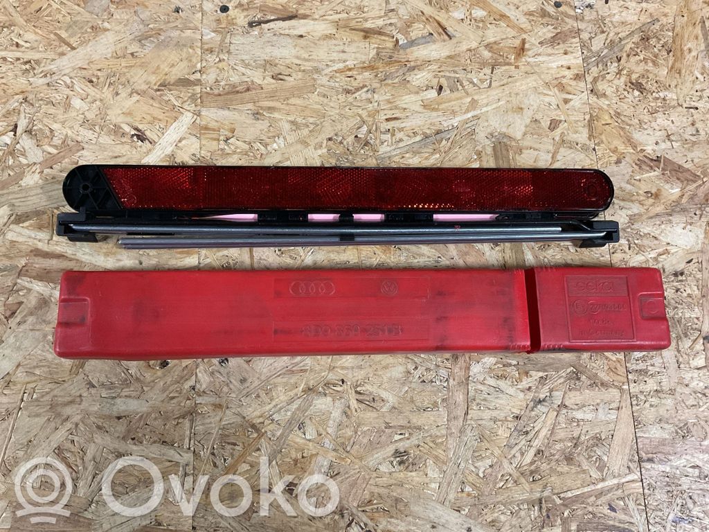 Varoituskolmio   27R03566