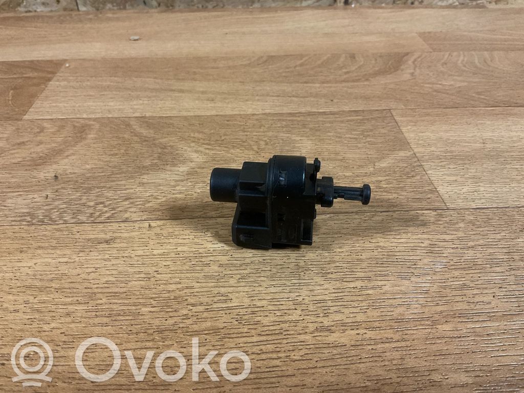 Brake pedal sensor switch   93BB13480BC