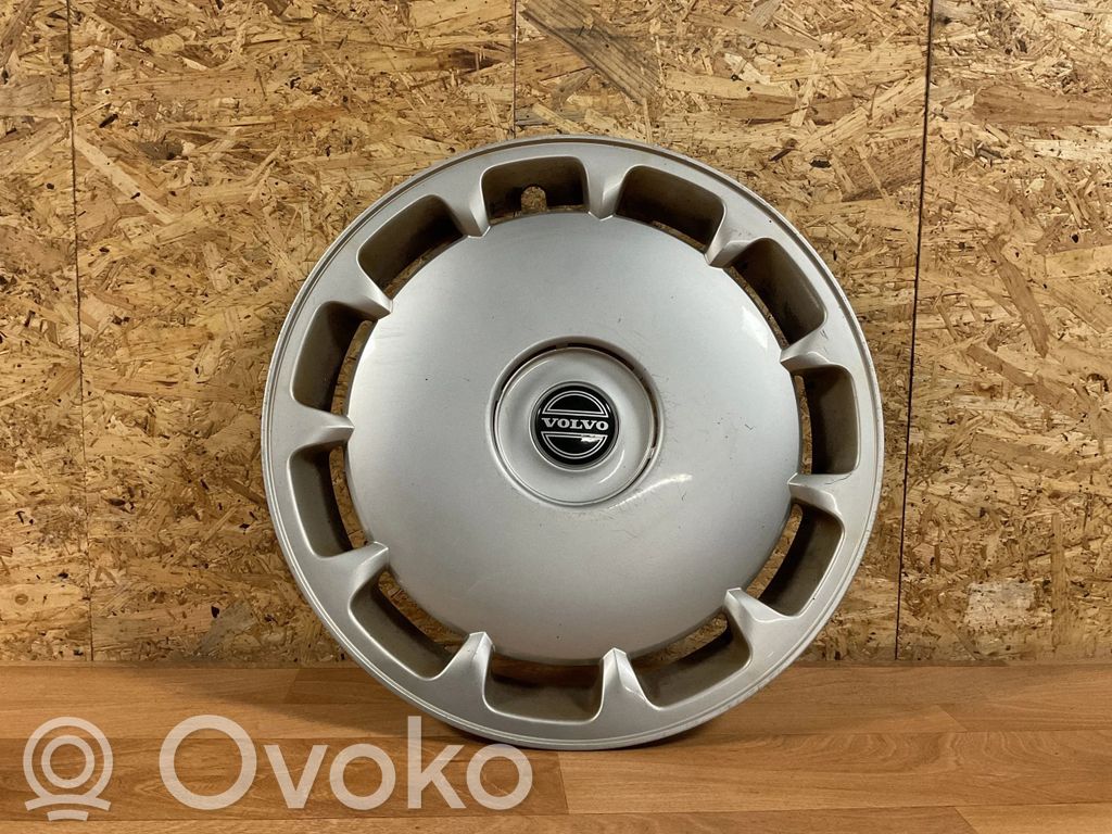 Volvo V70 R16-pölykapseli 
