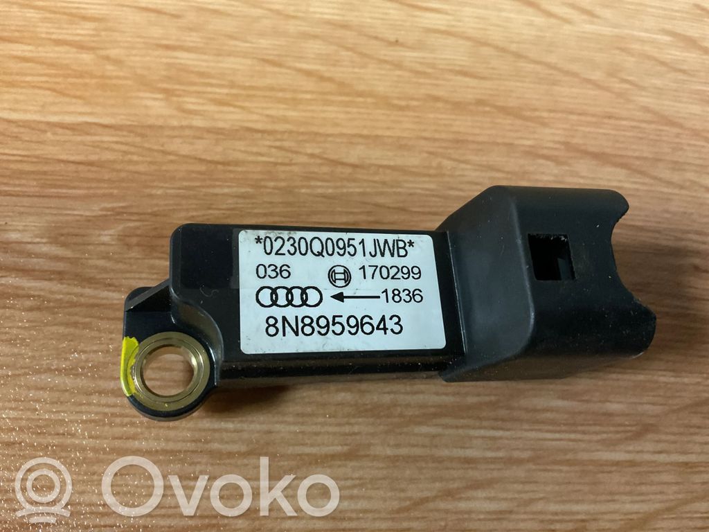 Audi TT Mk1 Airbag deployment crash/impact sensor 