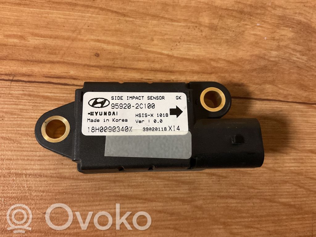 Hyundai Coupe Airbagsensor Crashsensor Drucksensor 