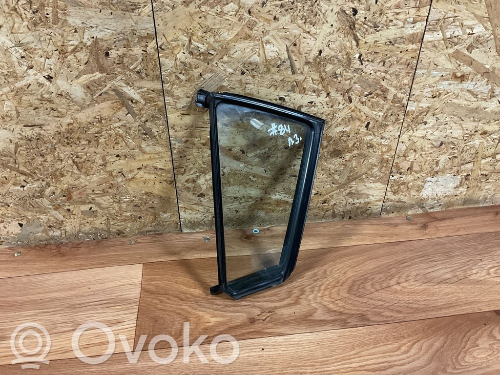Ventanilla de ventilación de la puerta trasera   43R008577,TS1971993