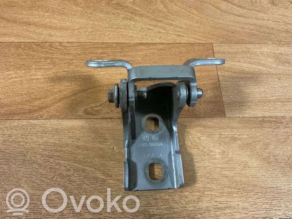 Opel Insignia A Front door upper hinge 
