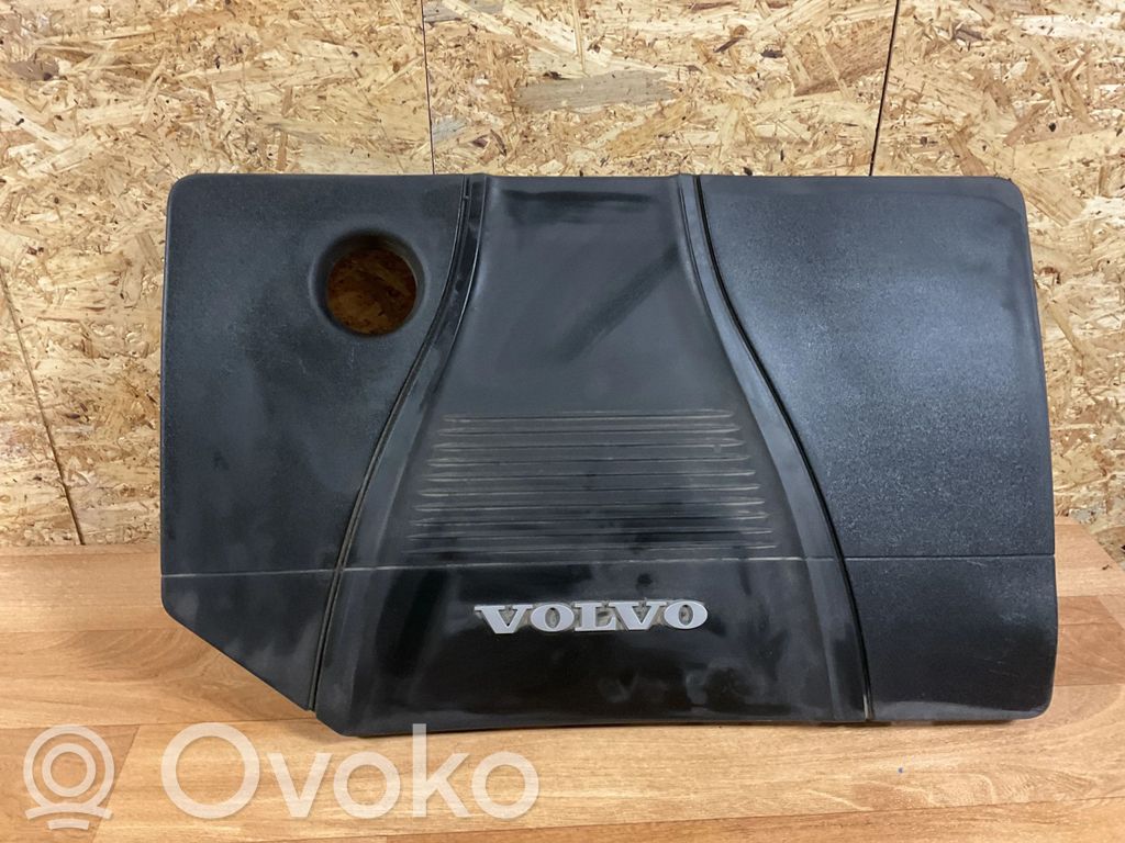 Couvercle cache moteur
