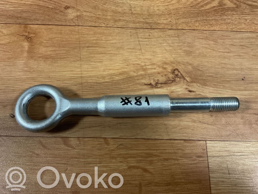 Volvo V70 Anillo de remolque 