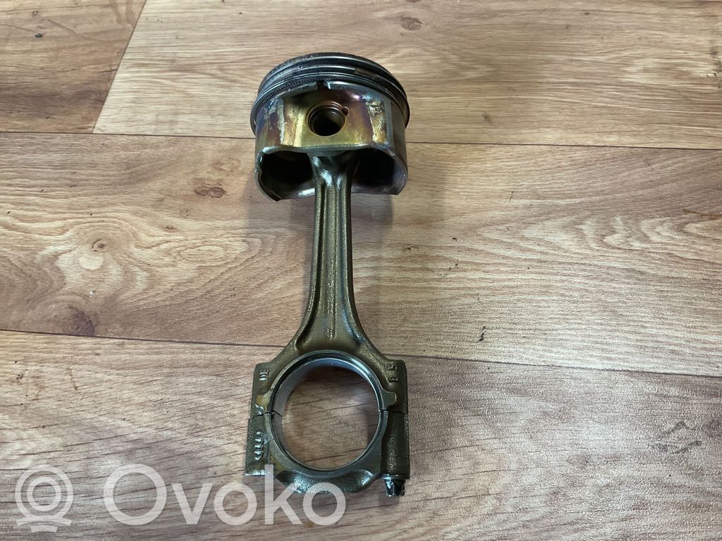 Audi A4 S4 B6 8E 8H Piston with connecting rod 
