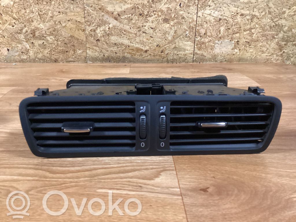 Volkswagen PASSAT B6 Grilă ventilație centrală 