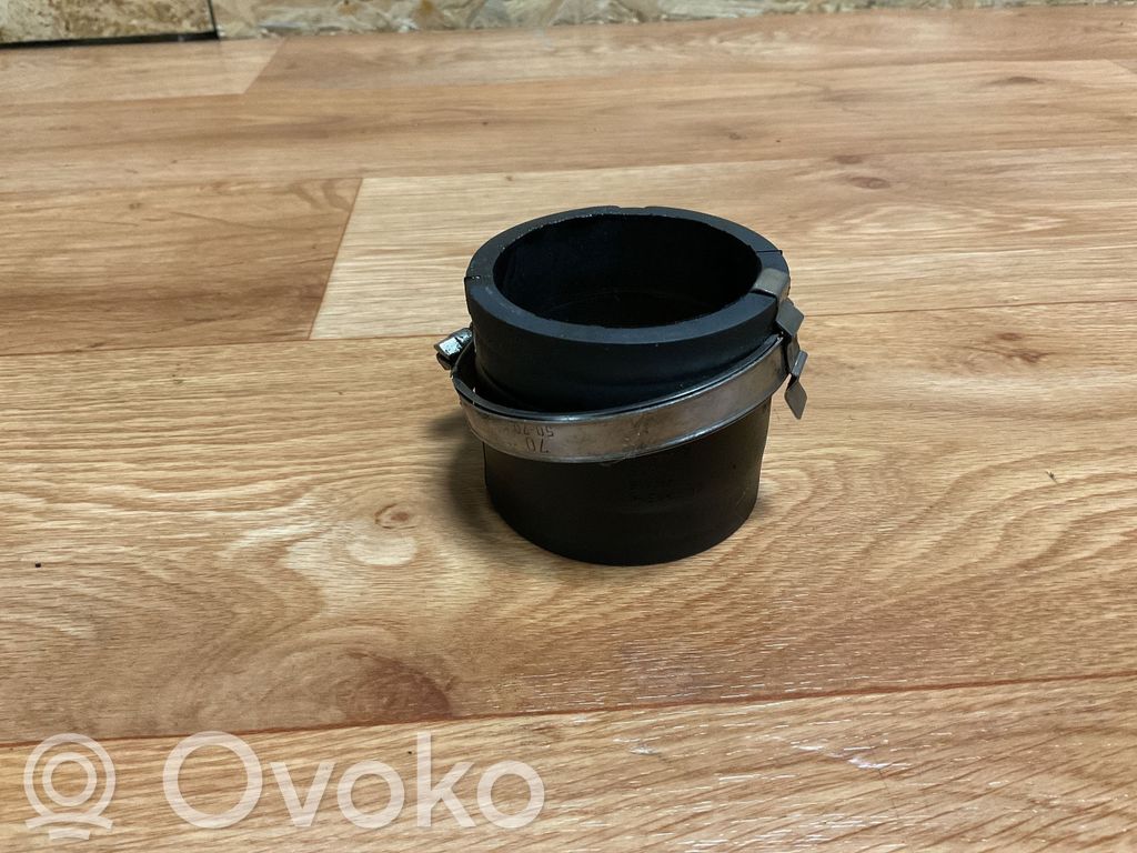 Volvo V70 Turboahtimen ilmanoton letku 