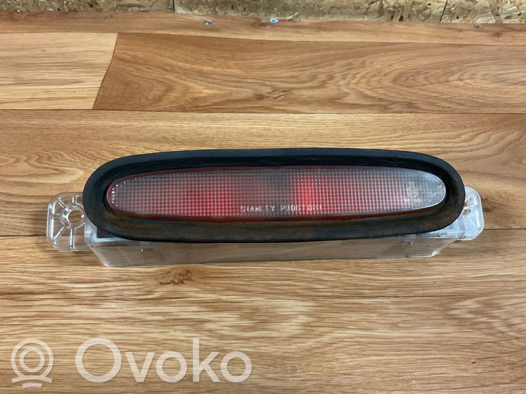 Mazda 3 I Third/center stoplight 