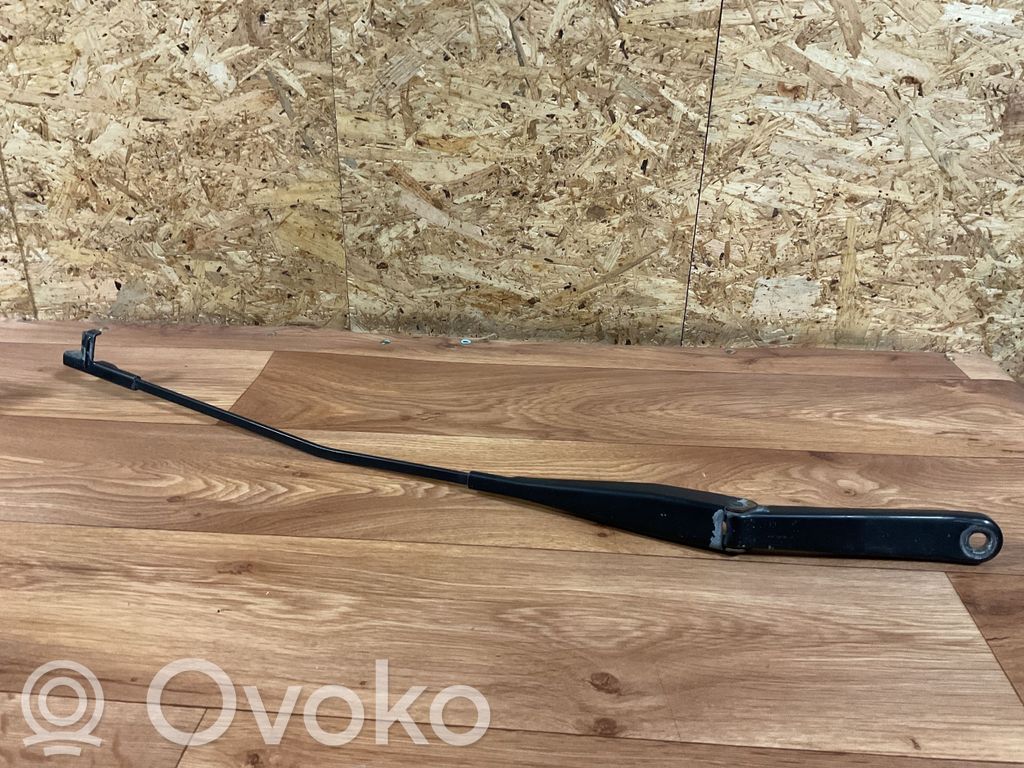 Ford Focus Wischerarm vorne 