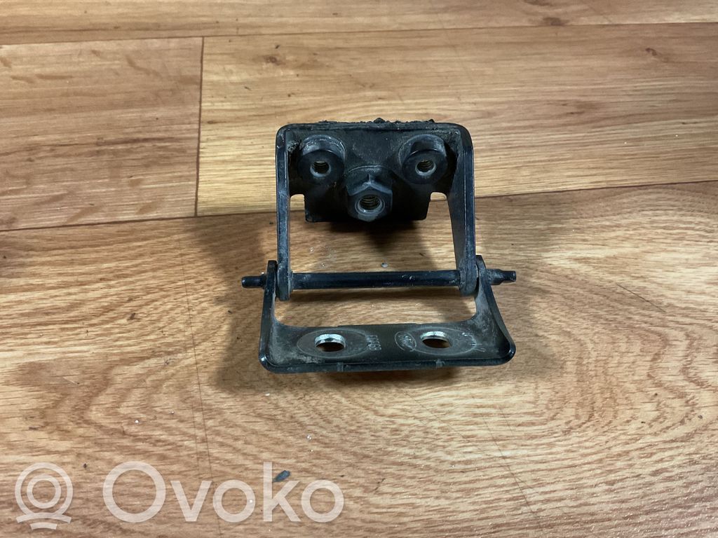 Ford Mondeo MK IV Tailgate/trunk/boot hinge 