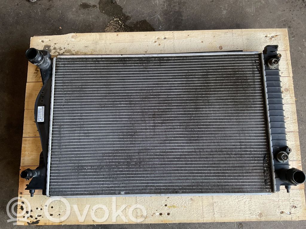 Audi A6 S6 C6 4F Coolant radiator 