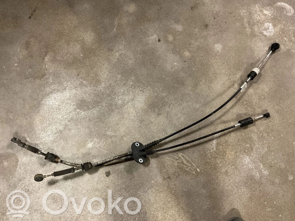 Ford Focus Gear shift cable linkage 