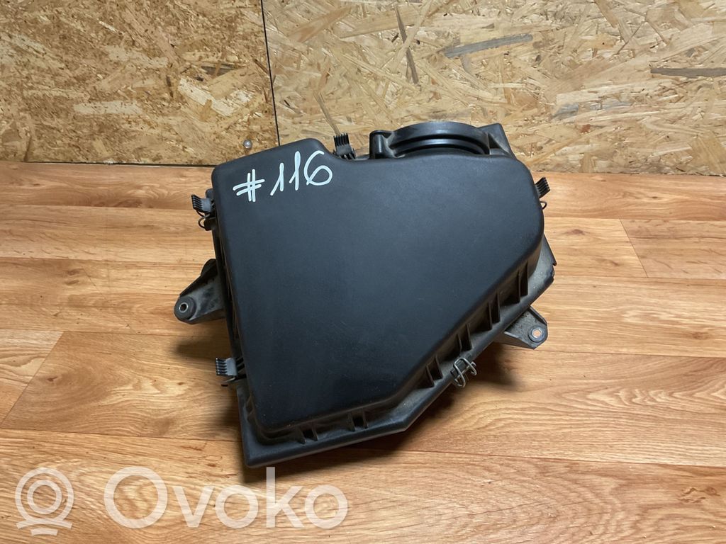 BMW 5 E60 E61 Air filter box 