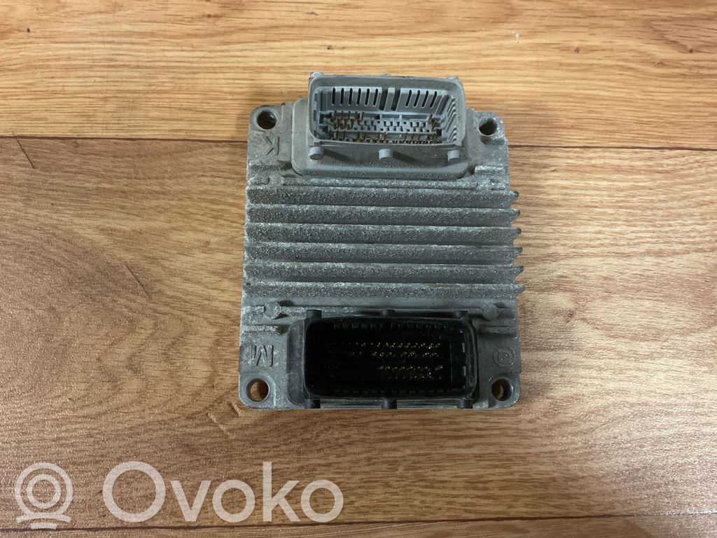 Chevrolet Nubira Calculateur moteur ECU 