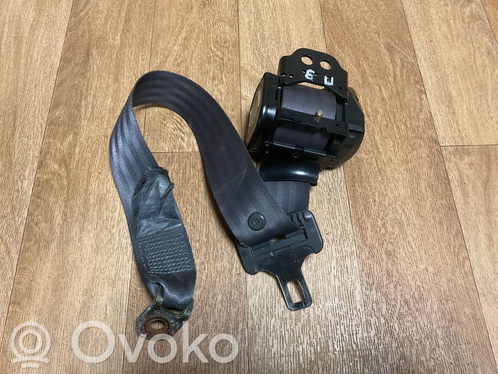Volvo S40, V40 Cinturón trasero 