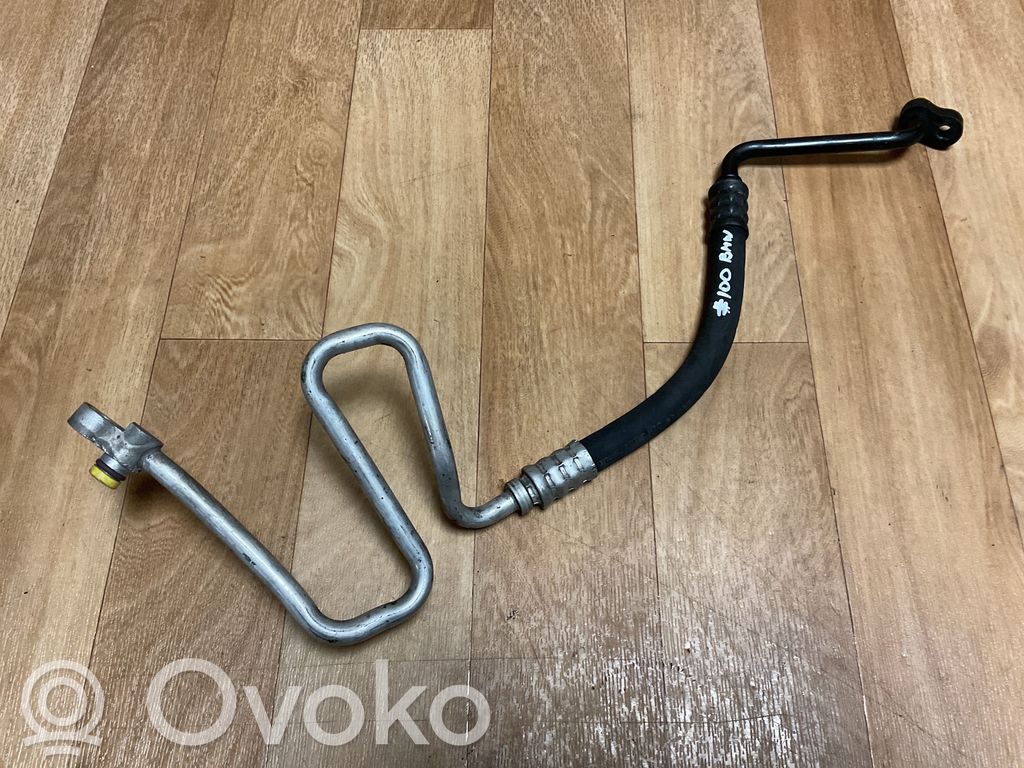 BMW 5 E39 Ilmastointilaitteen putki (A/C) 