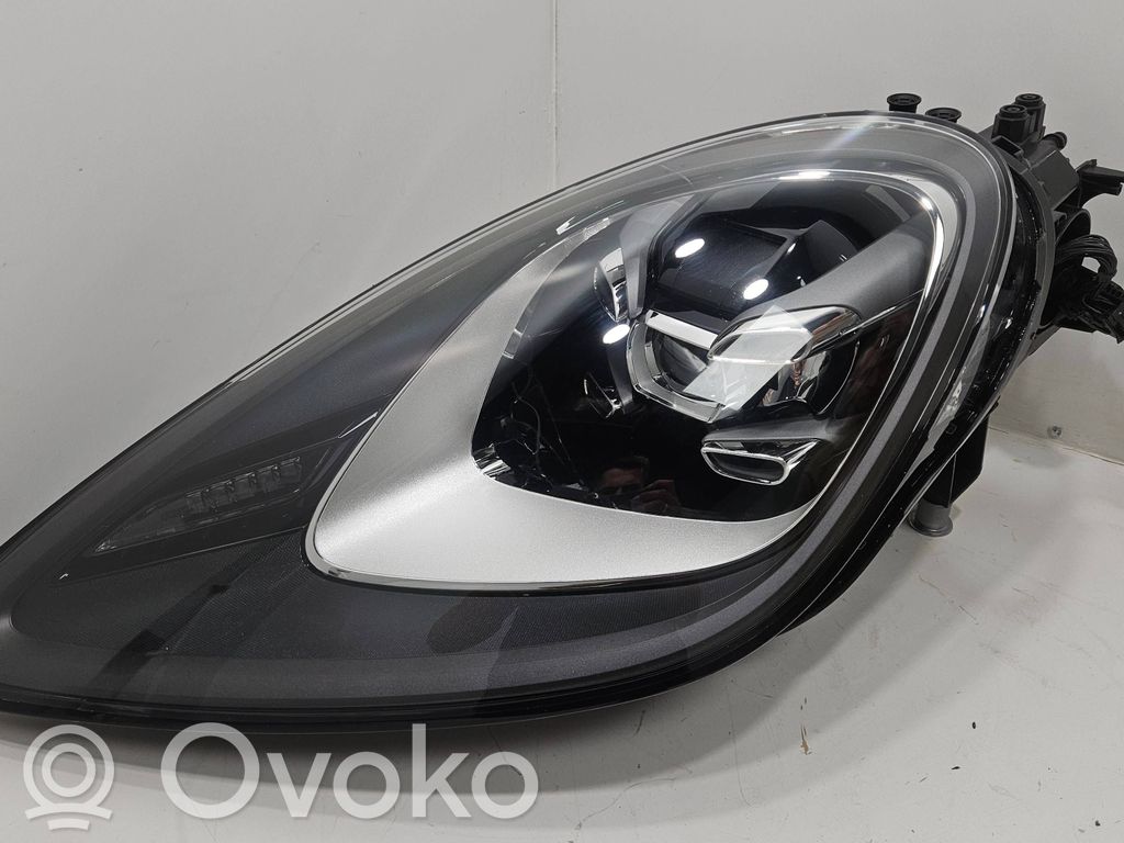 Porsche Cayenne (9Y0 9Y3) Far 