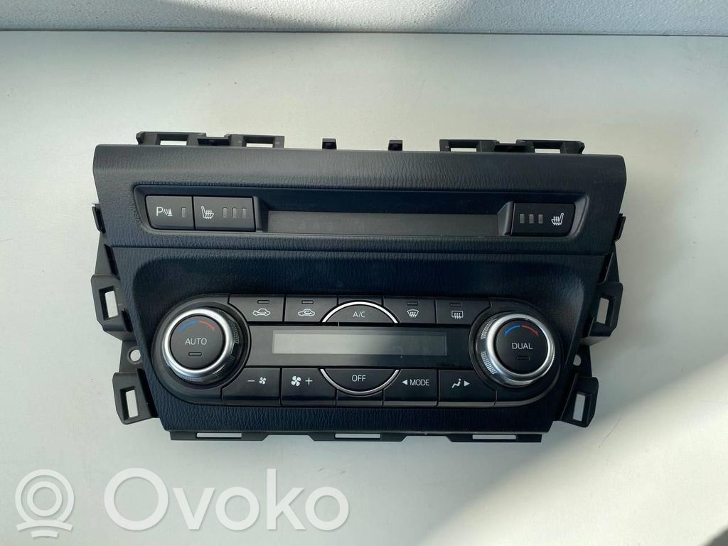 Mazda 3 III Climate control unit 