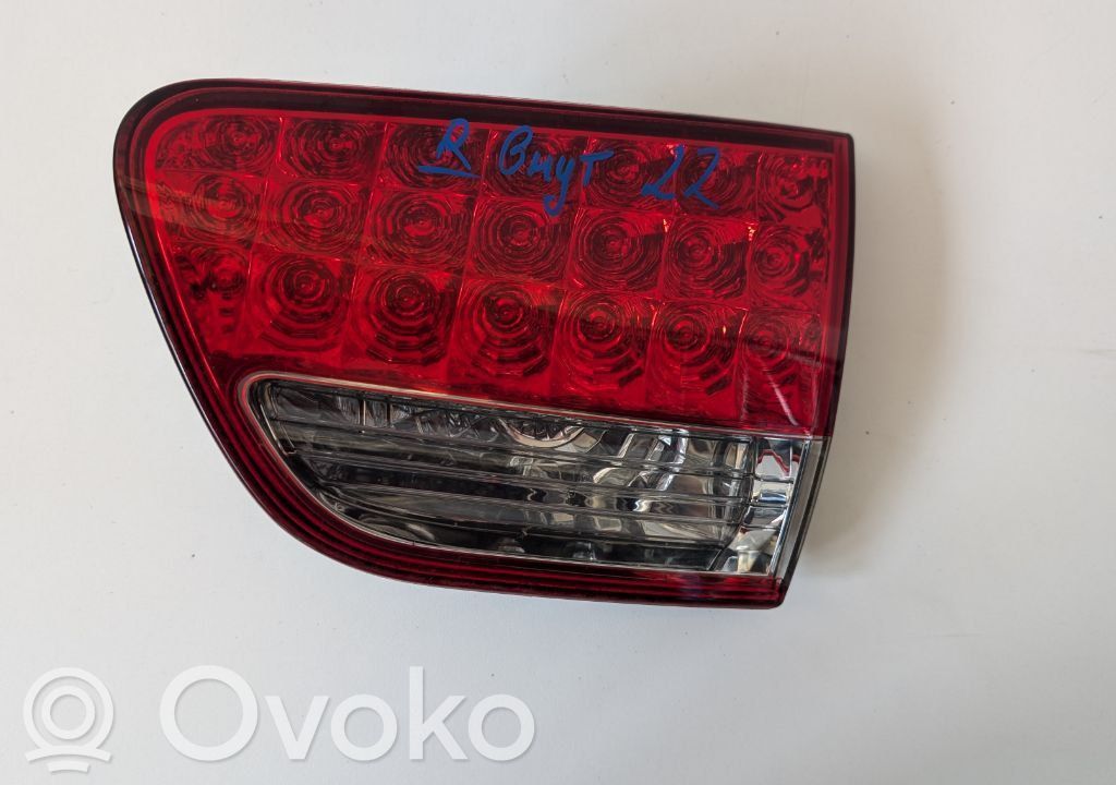 Citroen C-Crosser Lampă spate în capacul portbagajului 