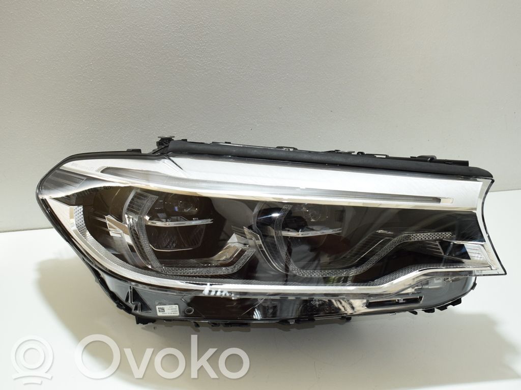 Lampa przednia   8499110,10390020260RE,10396121000,1039612C009,EPX777