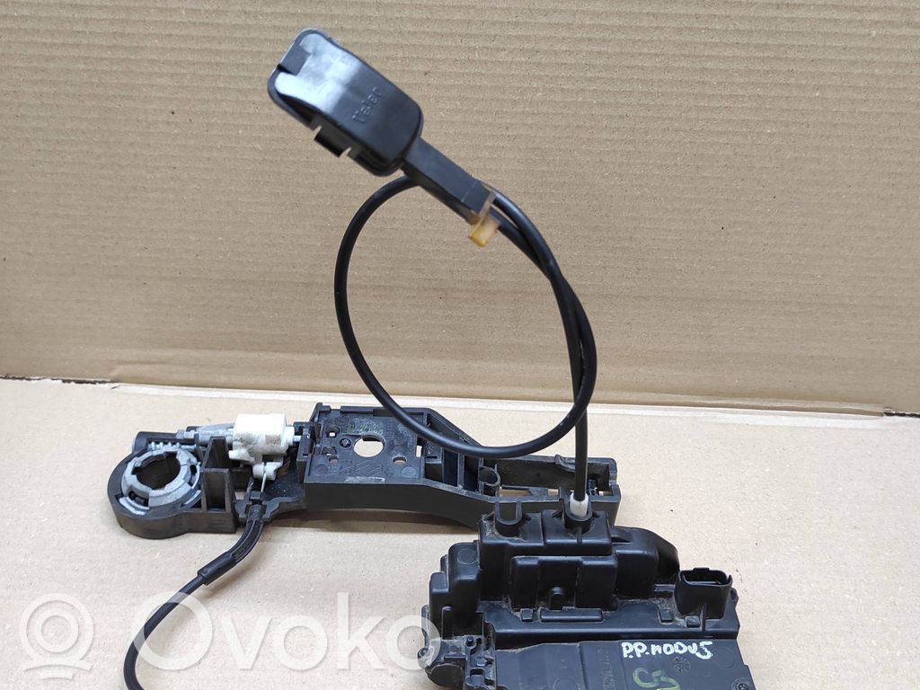 Renault Modus Priekšpusē slēdzene 