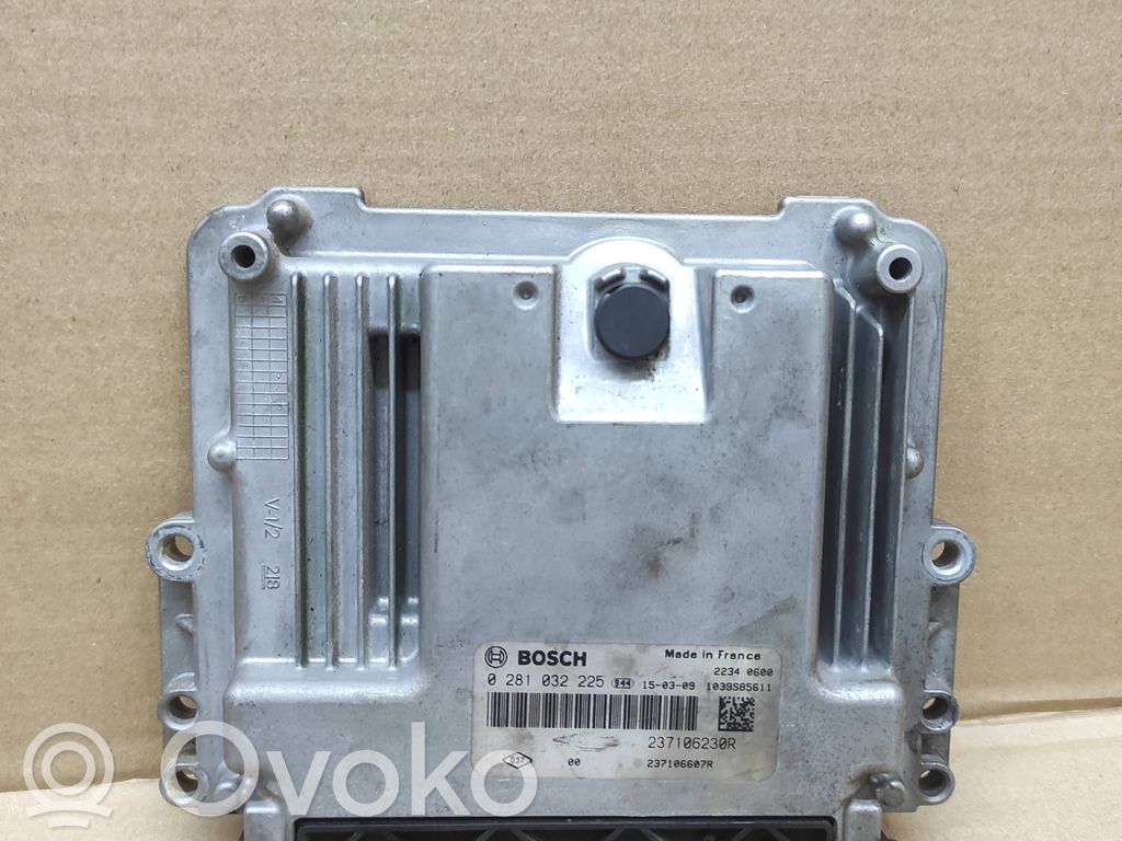 Engine control unit/module   0281032225,237106607R,237106230R