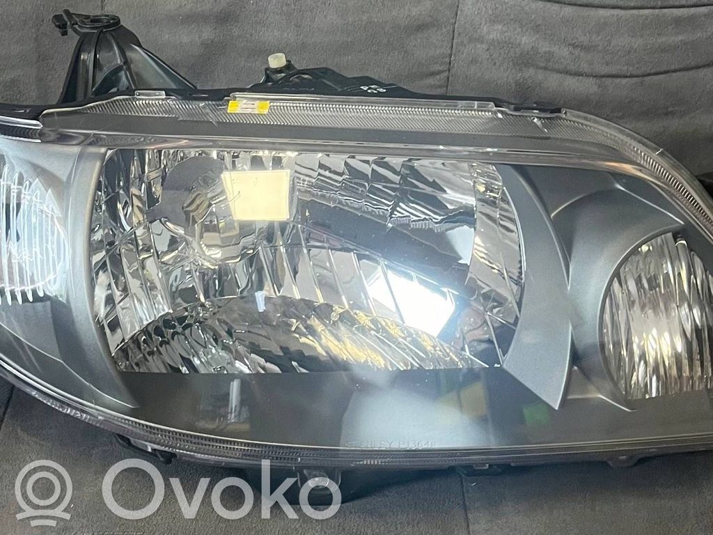 Mazda 323 Scheinwerfer 