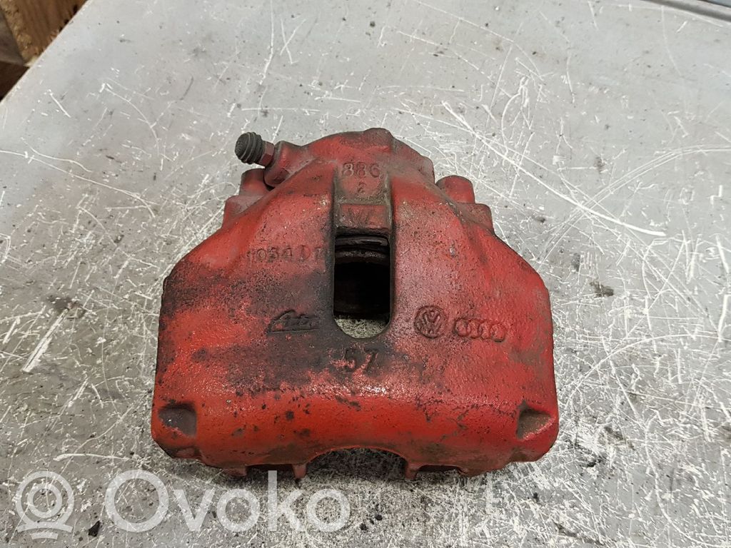 Zacisk hamulcowy przedni   8E0615123A,8D0615123B