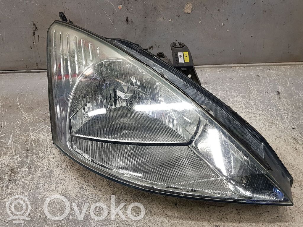 Ford Focus Scheinwerfer 