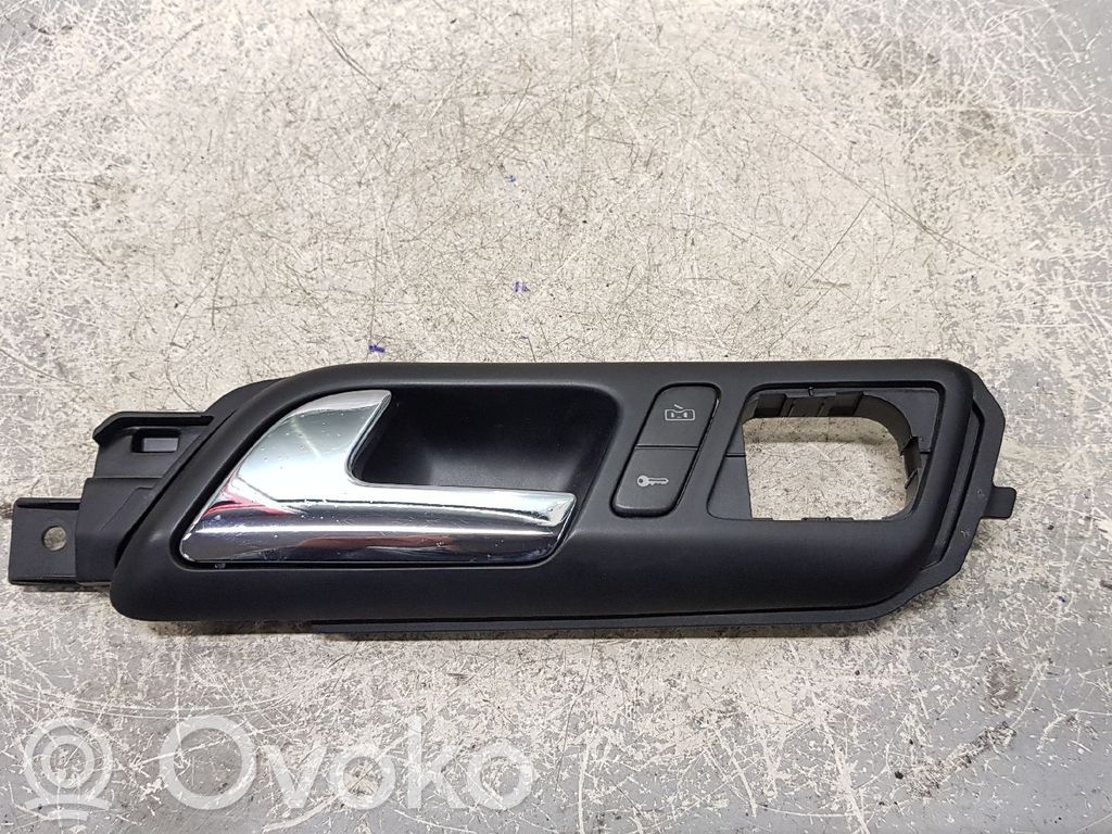 Volkswagen Polo IV 9N3 Klamka wewnętrzna drzwi przednich 
