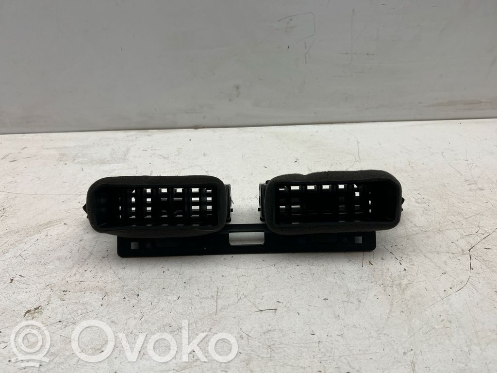 KIA Niro Dysze / Kratki środkowego nawiewu deski rozdzielczej 