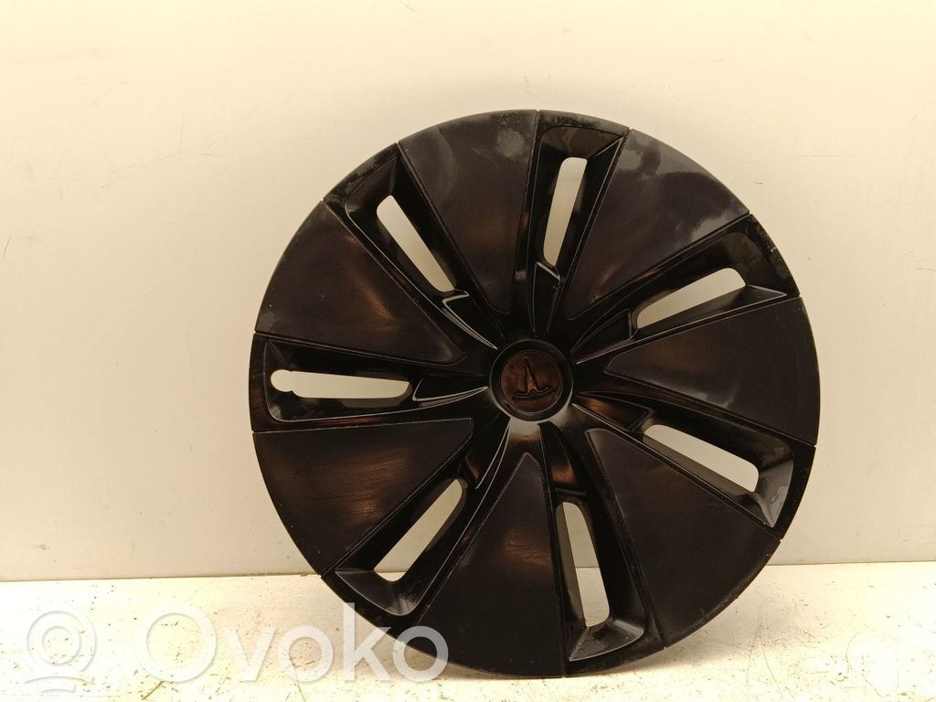 Tesla Model 3 Highland R18 wheel hub/cap/trim 