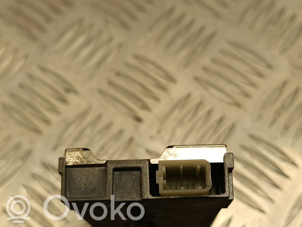 Tesla Model 3 Highland Aerial antenna amplifier 