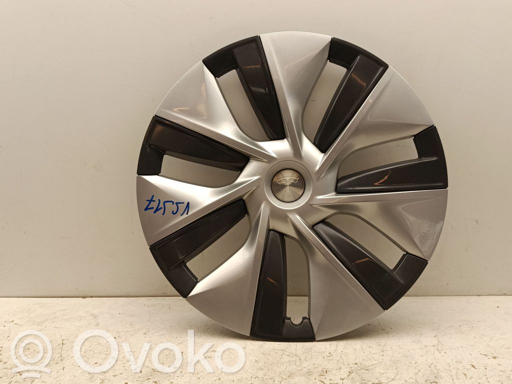 Tesla Model Y Original wheel cap 