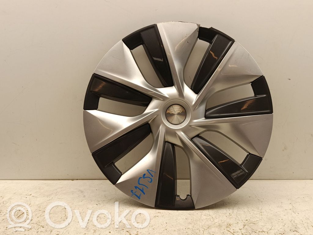 Tesla Model Y Original wheel cap 