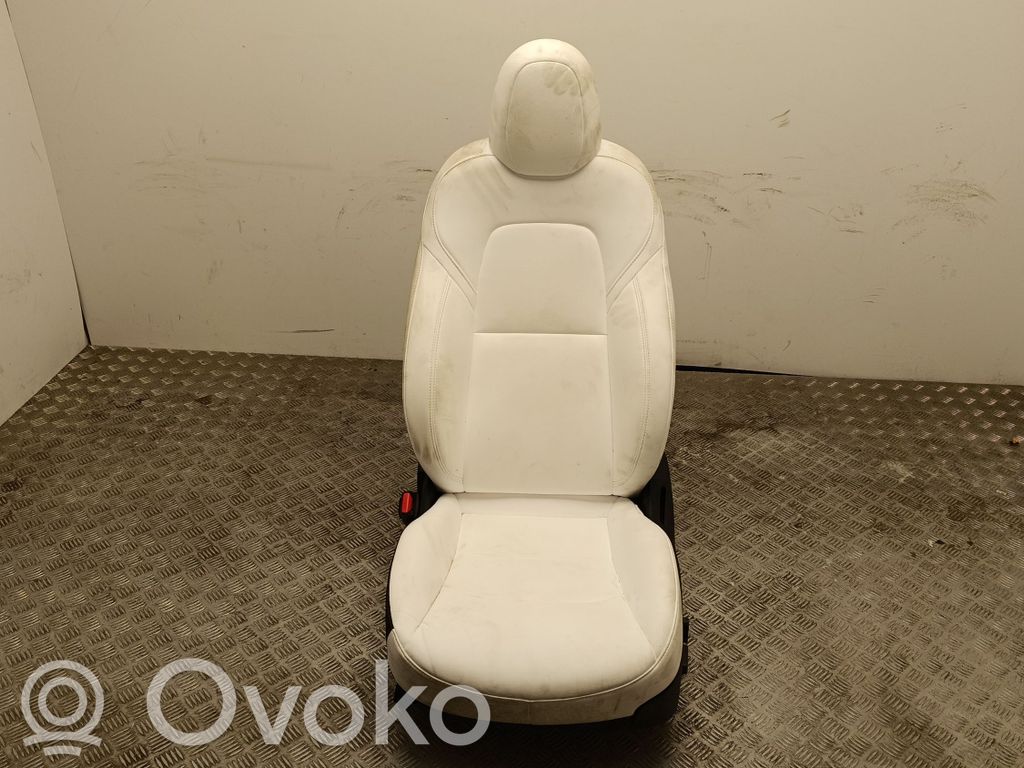 Tesla Model Y Front passenger seat 