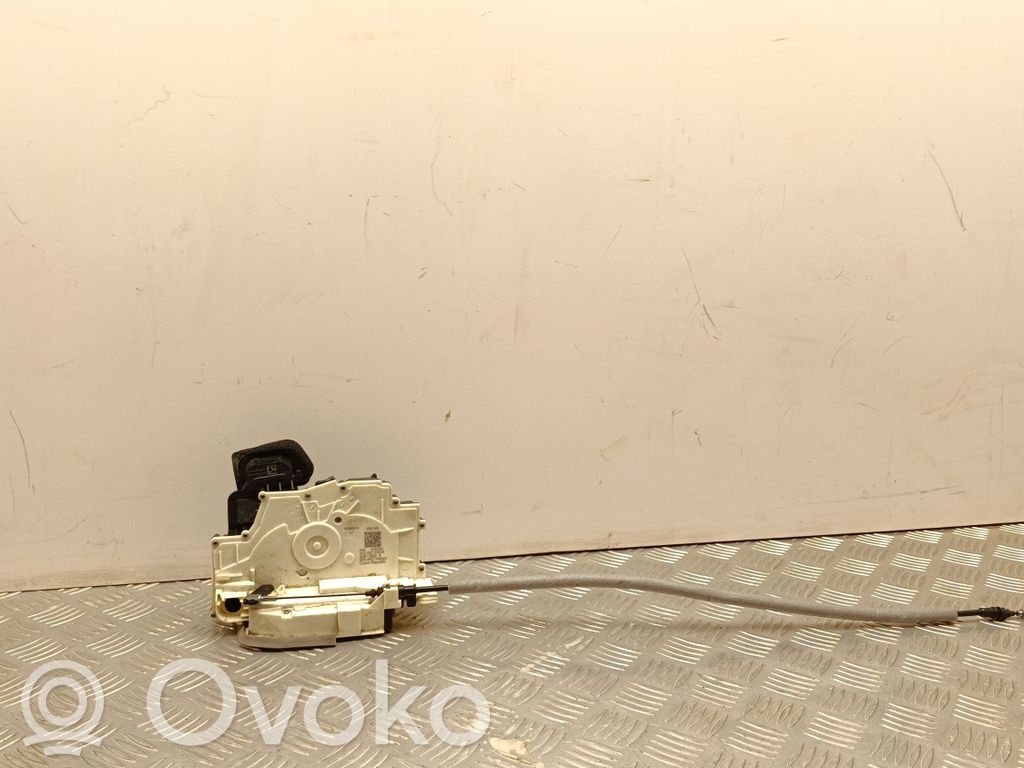Volkswagen ID.4 Front door lock 