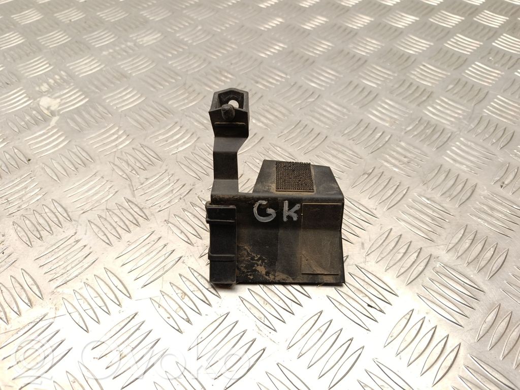 Tesla Model Y Sill supporting ledge 