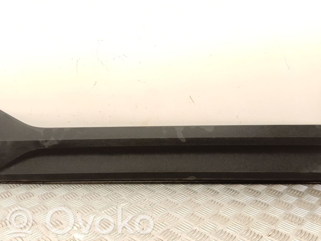 Volvo XC40 Listwa drzwi przednich 