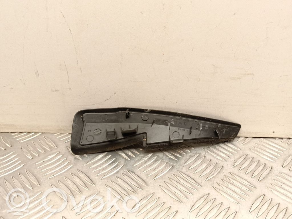 Peugeot 2008 I Windshield trim 