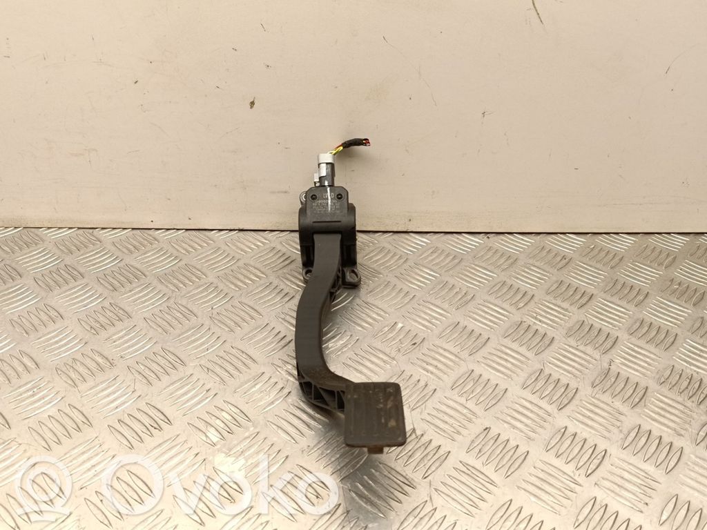 Peugeot 2008 I Gaspedal 