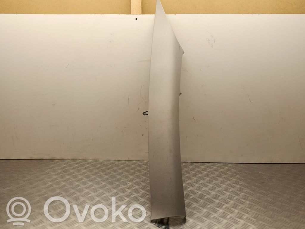 Tesla Model 3 C-pilarin verhoilu 
